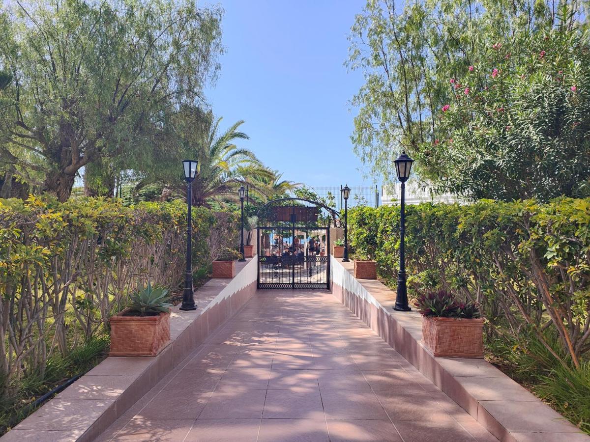 Estudio en primera línea de la playa Los Cristianos  Exterior foto
